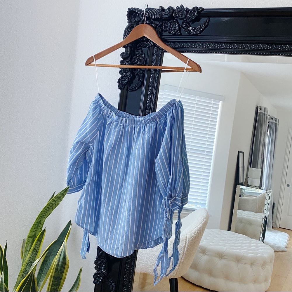 H&M | Women’s Blue Striped Off The Shoulder Blouse